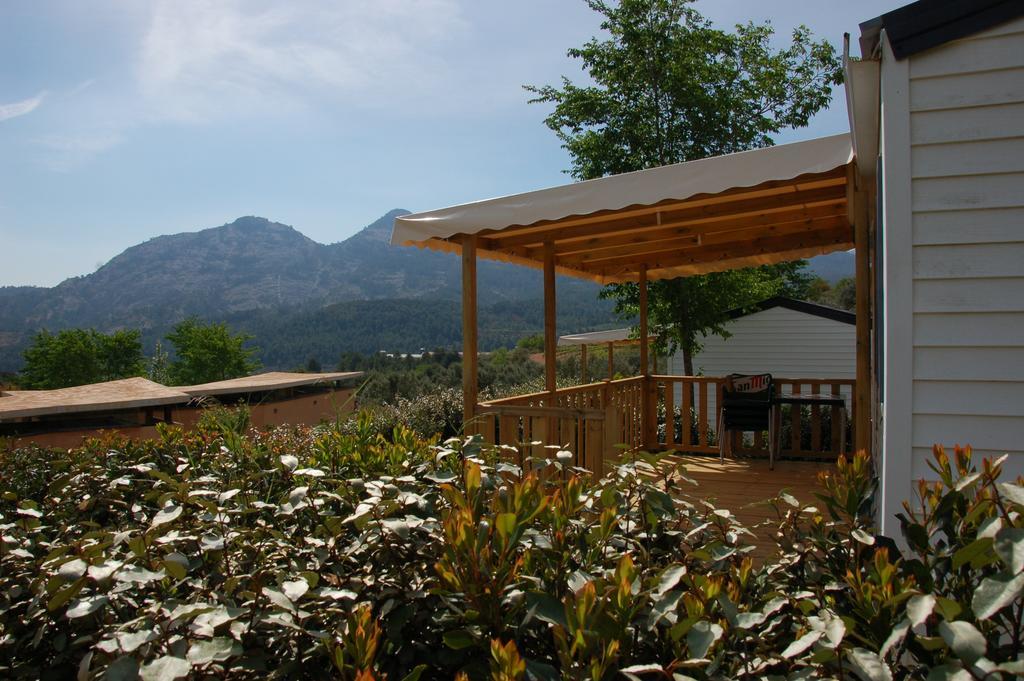 Camping Terra Alta Bot Ngoại thất bức ảnh
